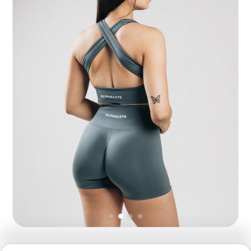Alphalete bra